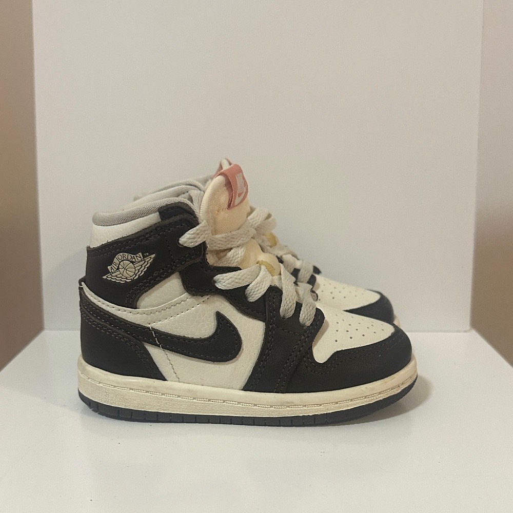 Toddler Jordan 1s high tops